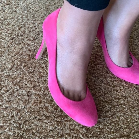 Shoe sale bundles of 2+ pairs - Picture 7 of 8